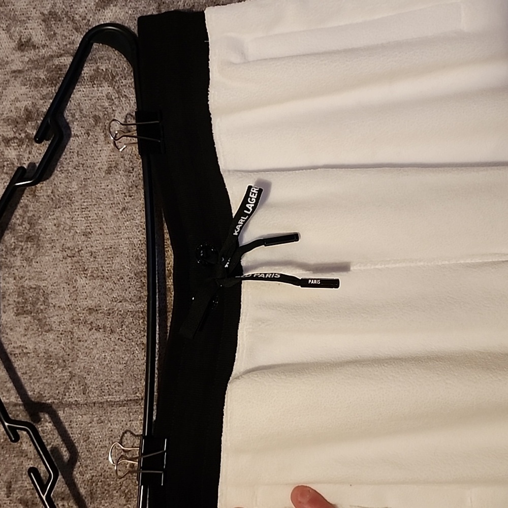 Karl Lagerfeld Paris Micro-Fleece Jogger Pants - Picture 3 of 5